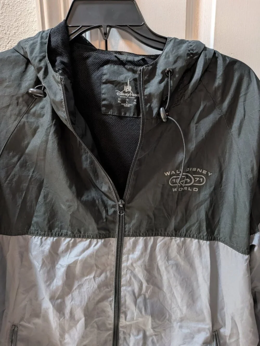 Disney Parks Windbreaker Mens XL Walt Disney World Colorblock Grey Black